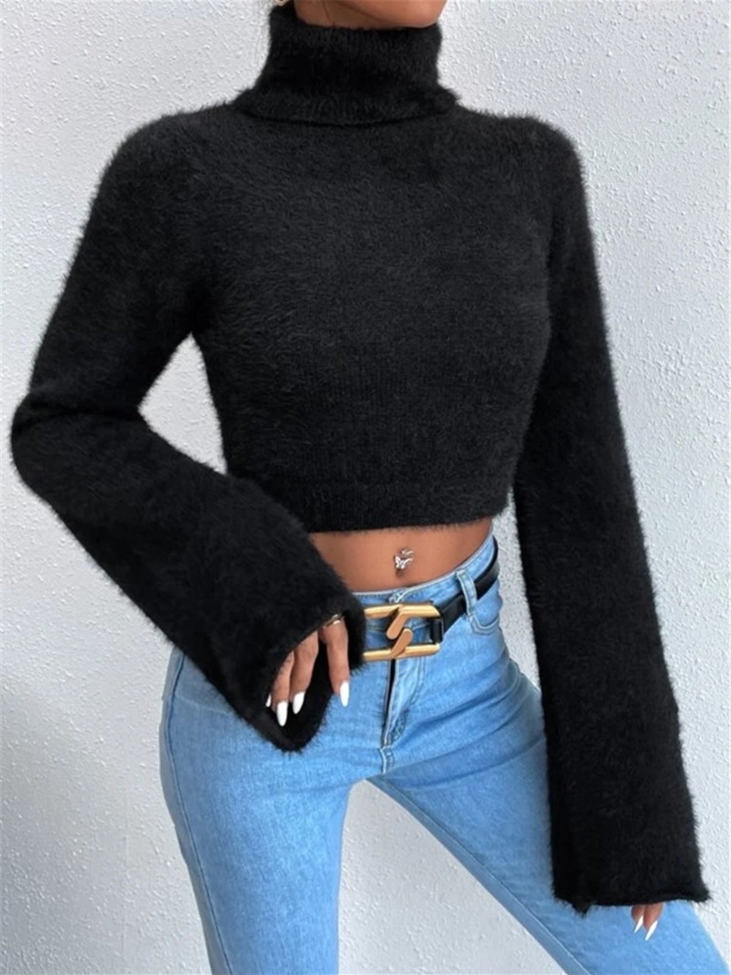 Turtleneck Short Exposing Belly Button Plush Sweater